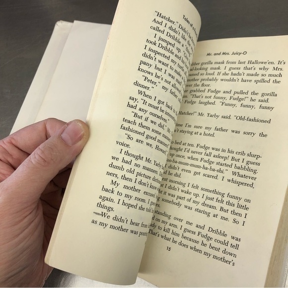 Tales of a Fourth Grade Nothing By: Judy Blume, hardback book - Picture 4 of 5